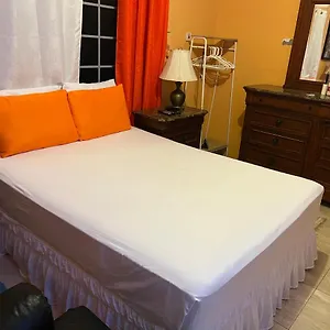 Apartment Cool Breeze Mobay